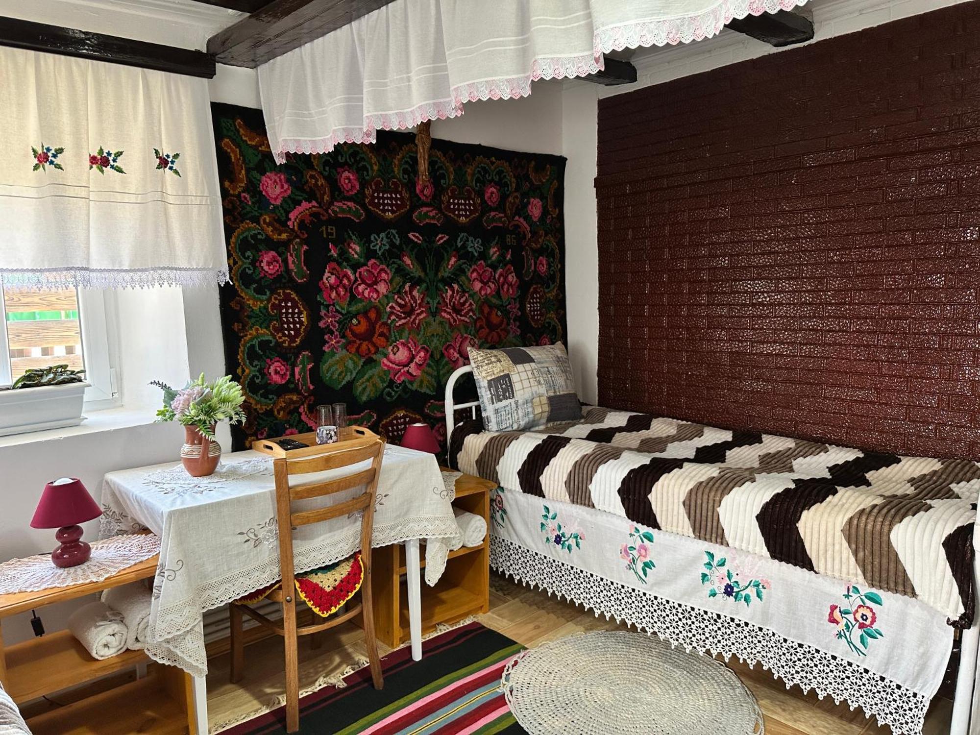 La Mădălina Bed & Breakfast Selemet Exterior foto
